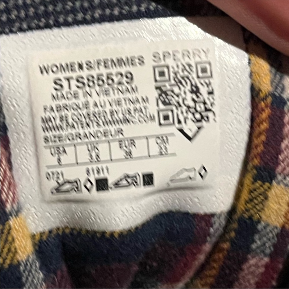Sperry Women's Quilted Black Rain Boots - Picture 10 of 10